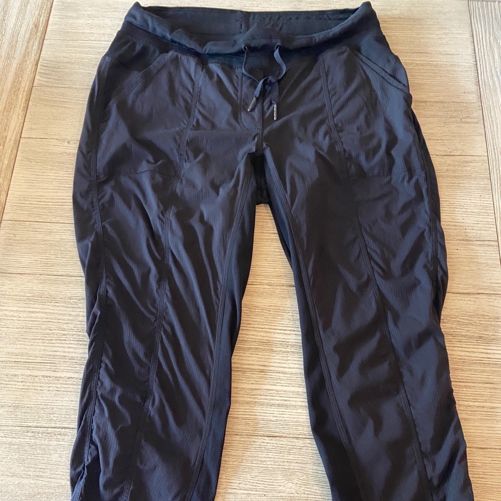 Lululemon lightweight drawstring joggers